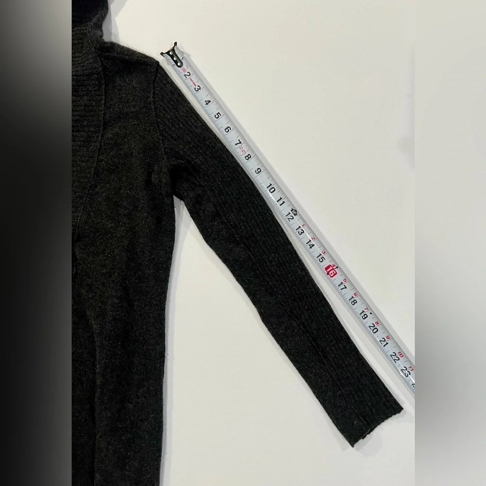 Aqua 100% Cashmere Grey Ribbed Hooded Sweater Medium - Picture 11 of 14